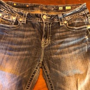 Miss Me cropped Signature Cuffed Capri Jean